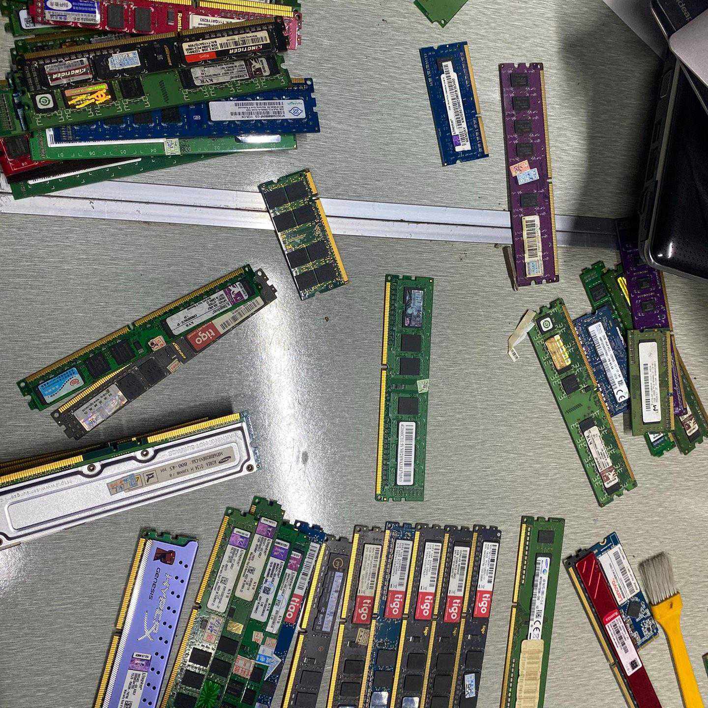 DDR3内存条打包出售4G单面4G双面2G单面图2G议价