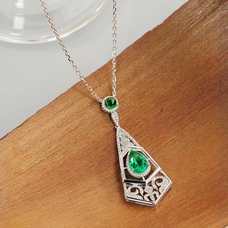 S925银培育祖母绿百搭项链