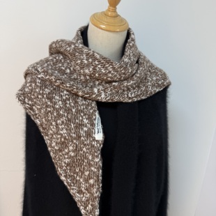 复古邓肯花纱同款三角巾披肩女冬季北欧时髦百搭保暖外搭护颈围巾