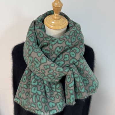 chao洋气秋冬清新绿豹纹围巾女加厚保暖围脖韩版百搭大版披肩