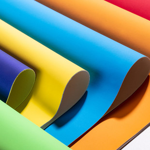 PU磨砂皮革雾面哑光环保耐磨文具硬包平纹箱包包装面料人造革现货