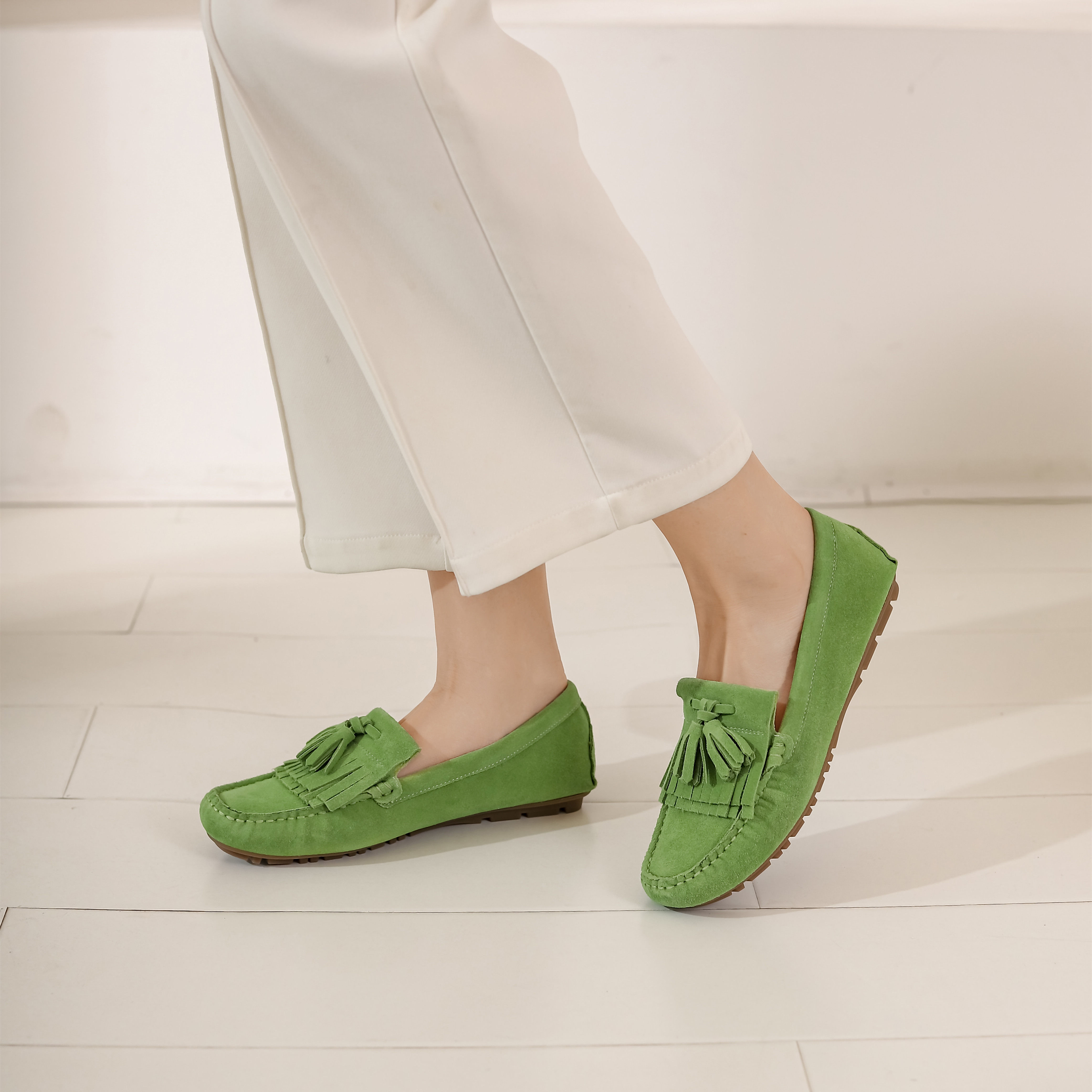 西村名物微瑕秋冬女舒适流苏软底豆豆鞋平底乐福鞋小众19311