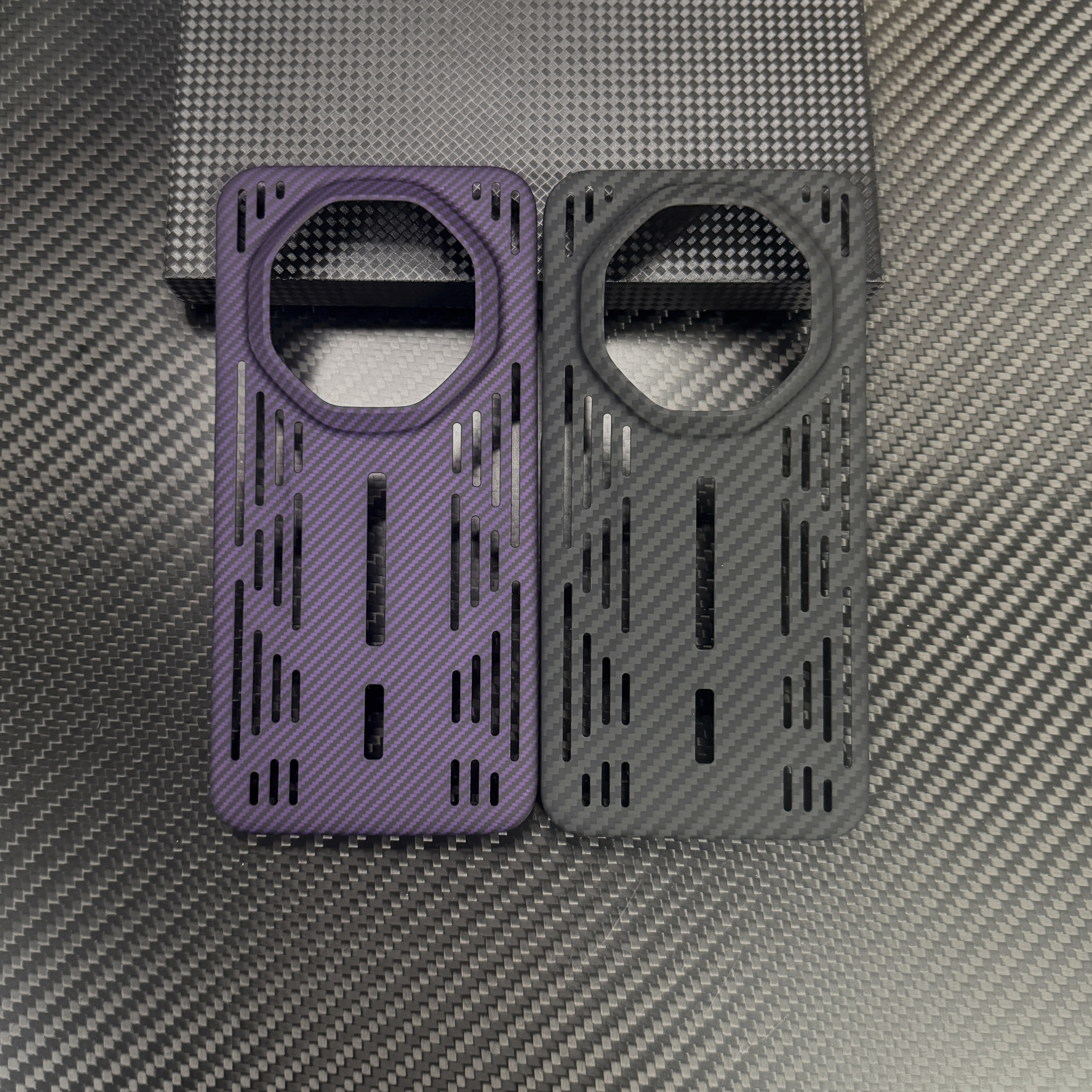 适用华为Mate80RS非凡大师紫色手机壳凯夫拉芳纶纤维碳纤维磁吸全包