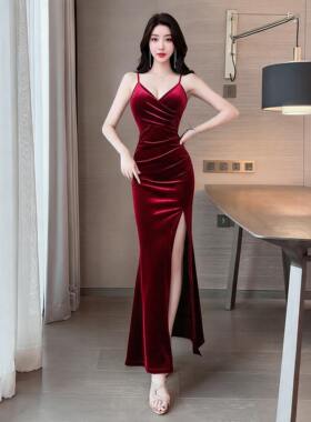性感V领褶皱金丝绒吊带裙开叉鱼尾礼服派对约会氛围感显瘦连衣裙