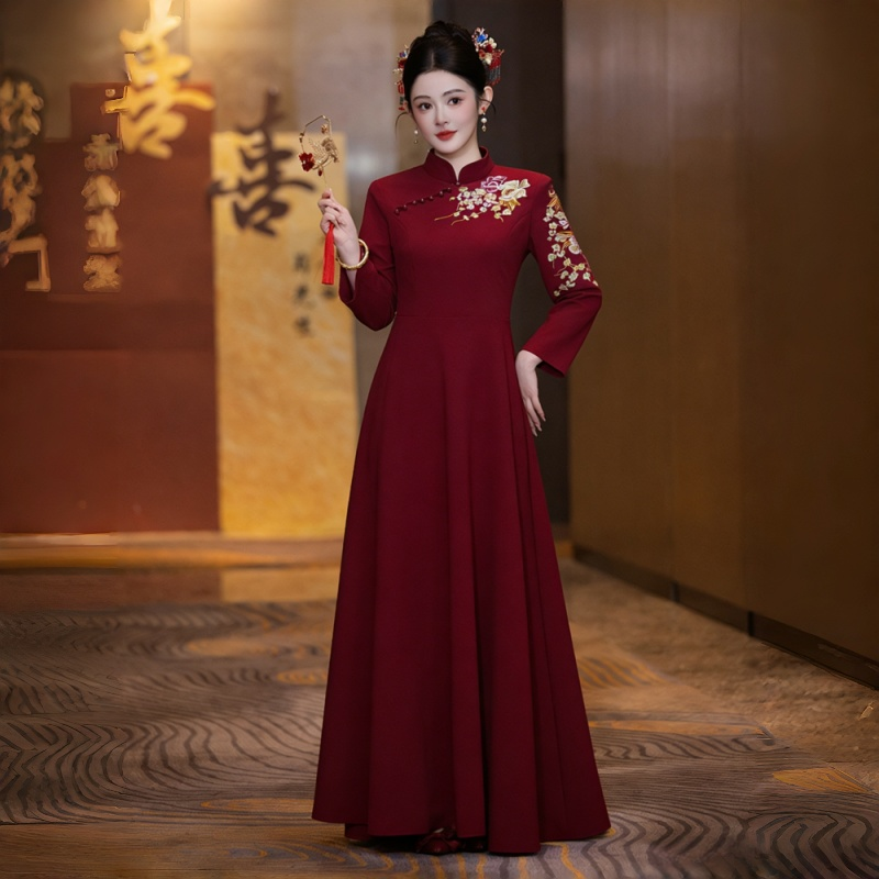 新中式立领长袖刺绣红色A字裙敬酒服修身显瘦新娘结婚礼服长裙女