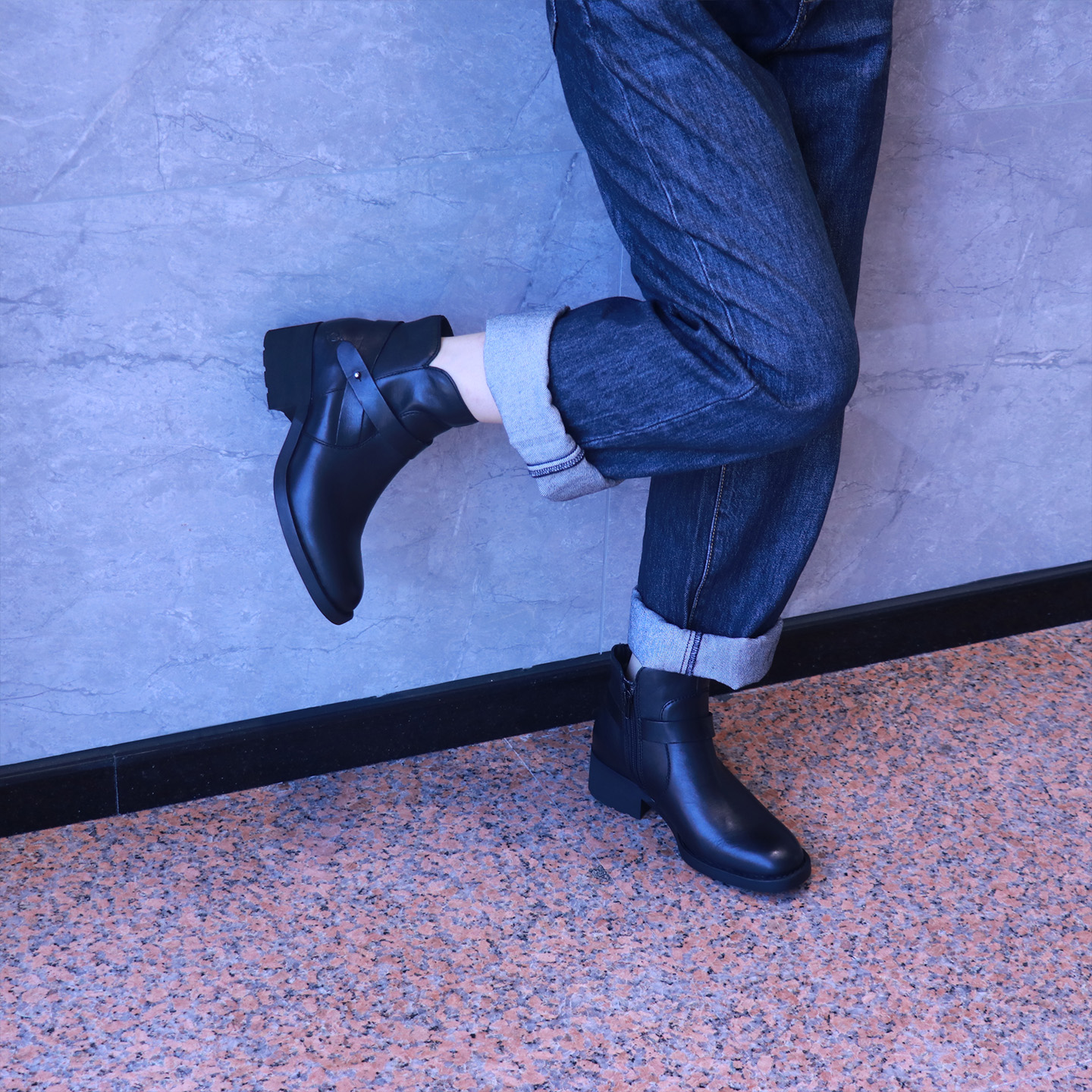 BORN足弓支撑马丁短靴