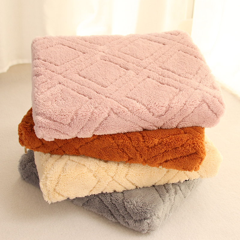 毛绒坐垫屁垫学生教室