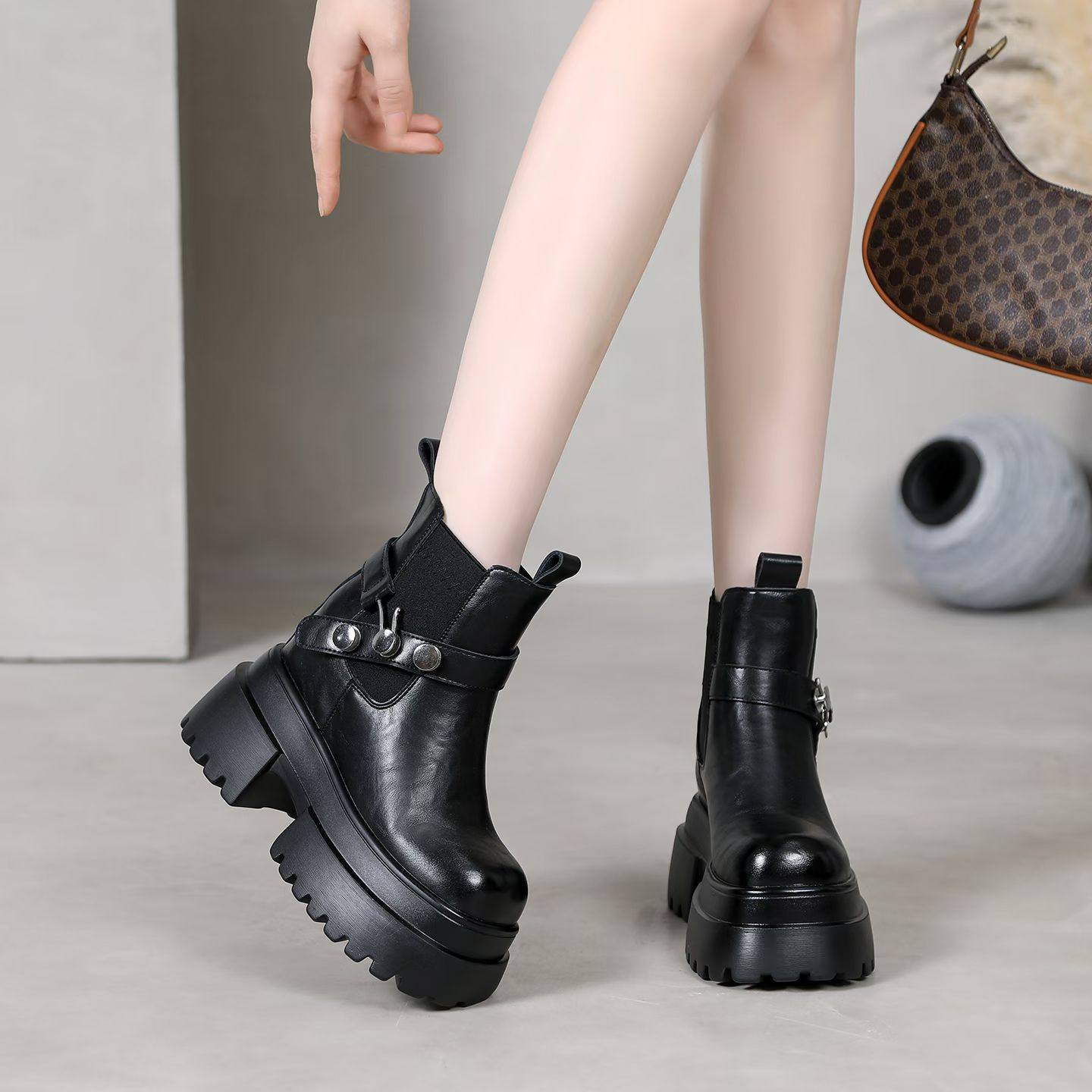 复古马丁靴女2025年秋冬季加绒加厚防滑保暖厚底内增高短筒女靴,女鞋,马丁靴,淘宝优惠券,粉丝福利购,淘宝优惠卷