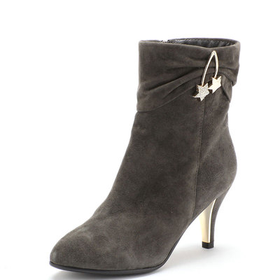羊猄真皮短靴子女冬灰色羊皮高跟金属扣五角星拉链褶皱FBA3SG2321