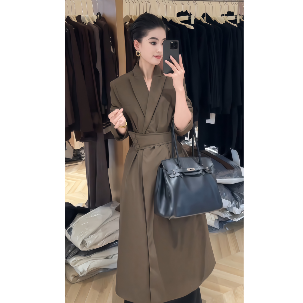 正流行西装领收腰纯色羽绒服外套