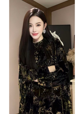 中长款黑金色印花长袖连衣裙女