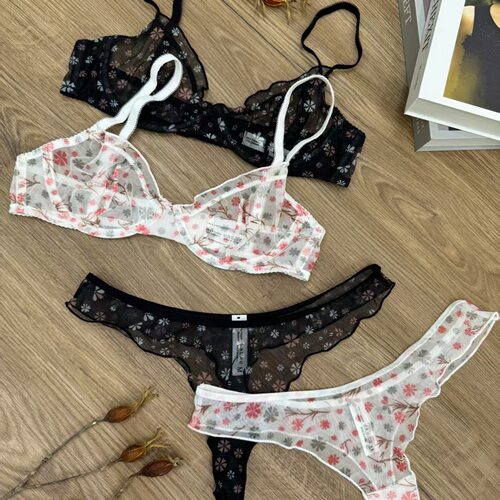 超薄复古小碎花法式蕾丝内衣大胸显胸小胸罩聚拢文胸套装Lingerie