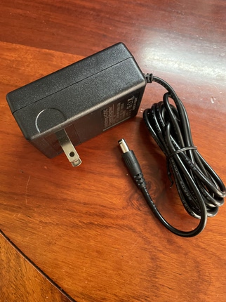 电子秤充电器9v1000ma