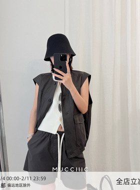 【8/8 20:00】MUCCHIC/圆领分割复古pu皮马甲