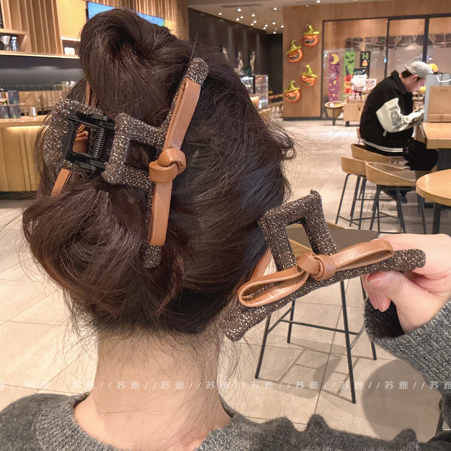 高级感皮质蝴蝶结发量多盘发抓夹