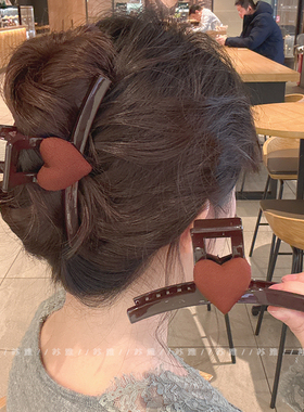 高级感爱心发夹女一字抓夹大号发量多盘发鲨鱼夹子后脑勺头饰新款