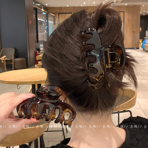 高级感琥珀亮面盘发鲨鱼夹发量多