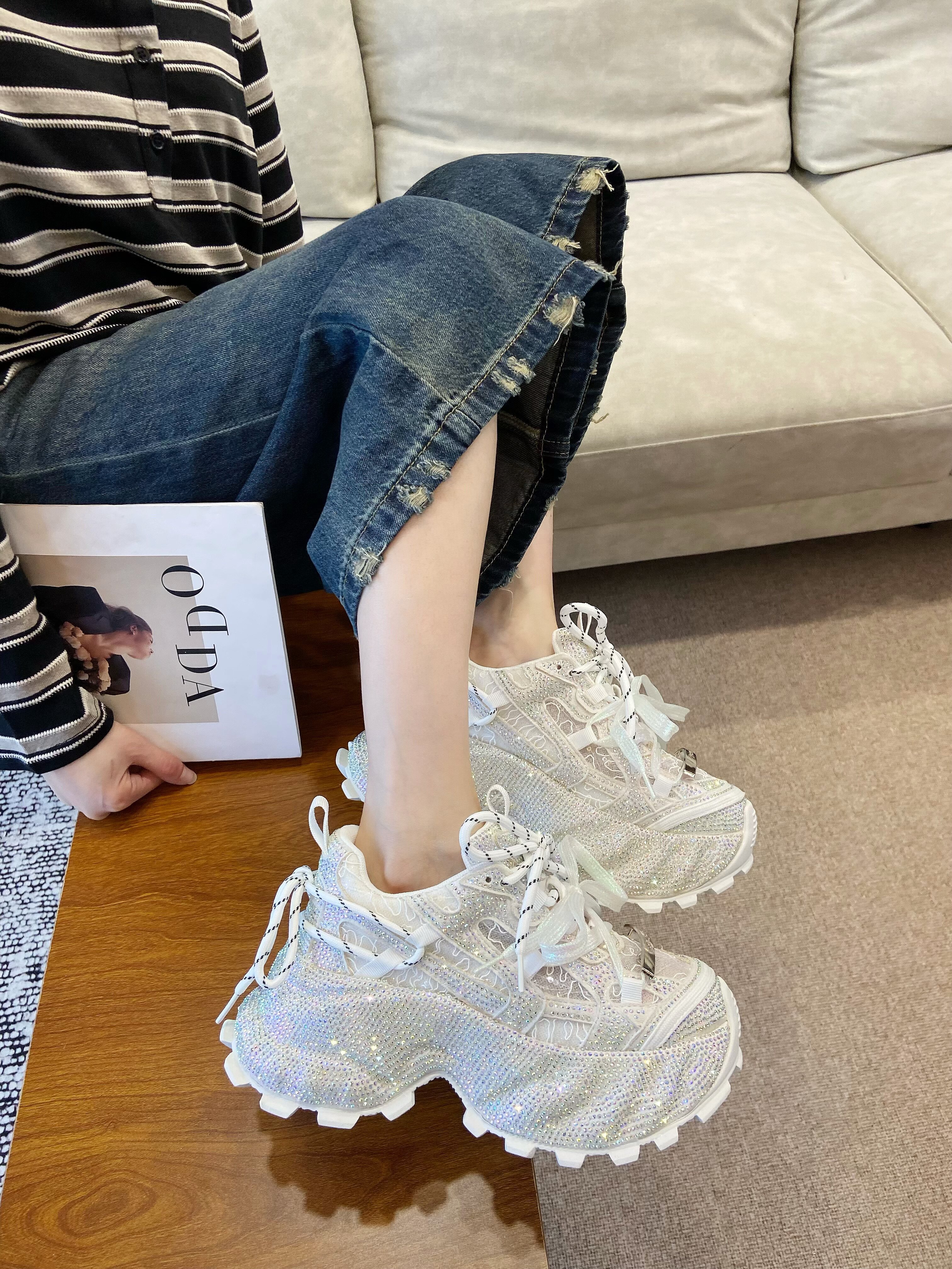 欧货满钻增高老爹鞋女2026年新款双系带厚底运动炸街运动休闲单鞋