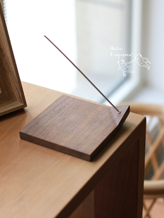 猫生衔蝉翘角香皿黑胡桃木实木家居室内香插香立香托