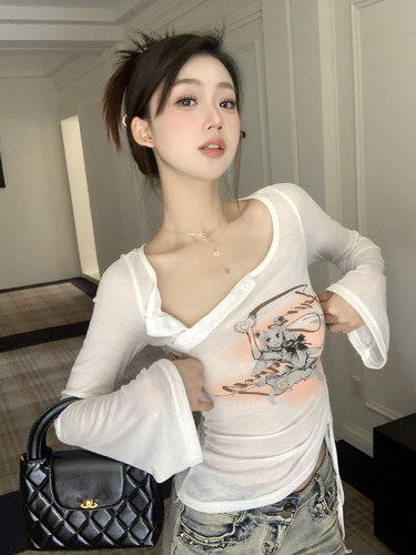 辣妹斜领不规则上衣修身