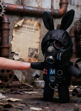蒸汽精灵防毒面具版暗黑色军装小兔子稀奇古怪的高级玩偶背包挂件