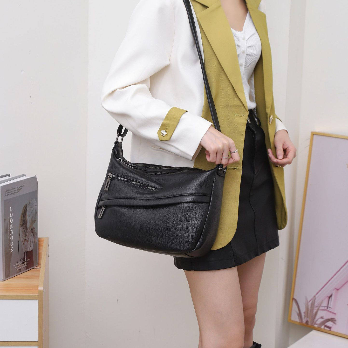 中年妈妈真皮女包斜挎包头层牛皮单肩斜背包2025新款百搭单肩大包