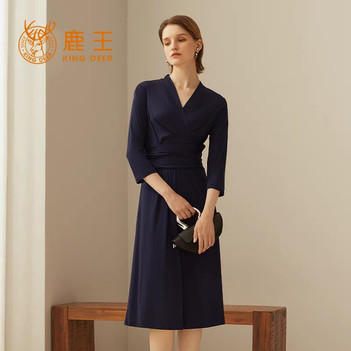 纯色桑蚕丝针织连衣裙女