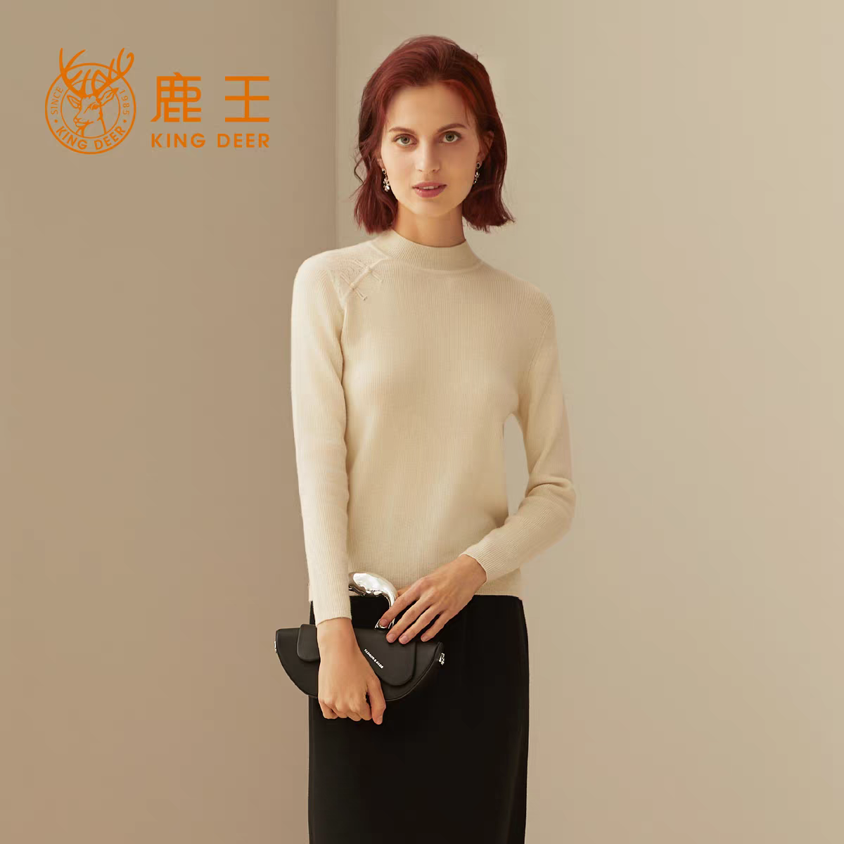 鹿王女士半高领精纺山羊绒衫秋冬季新款保暖亲肤舒适抽条显瘦毛衣