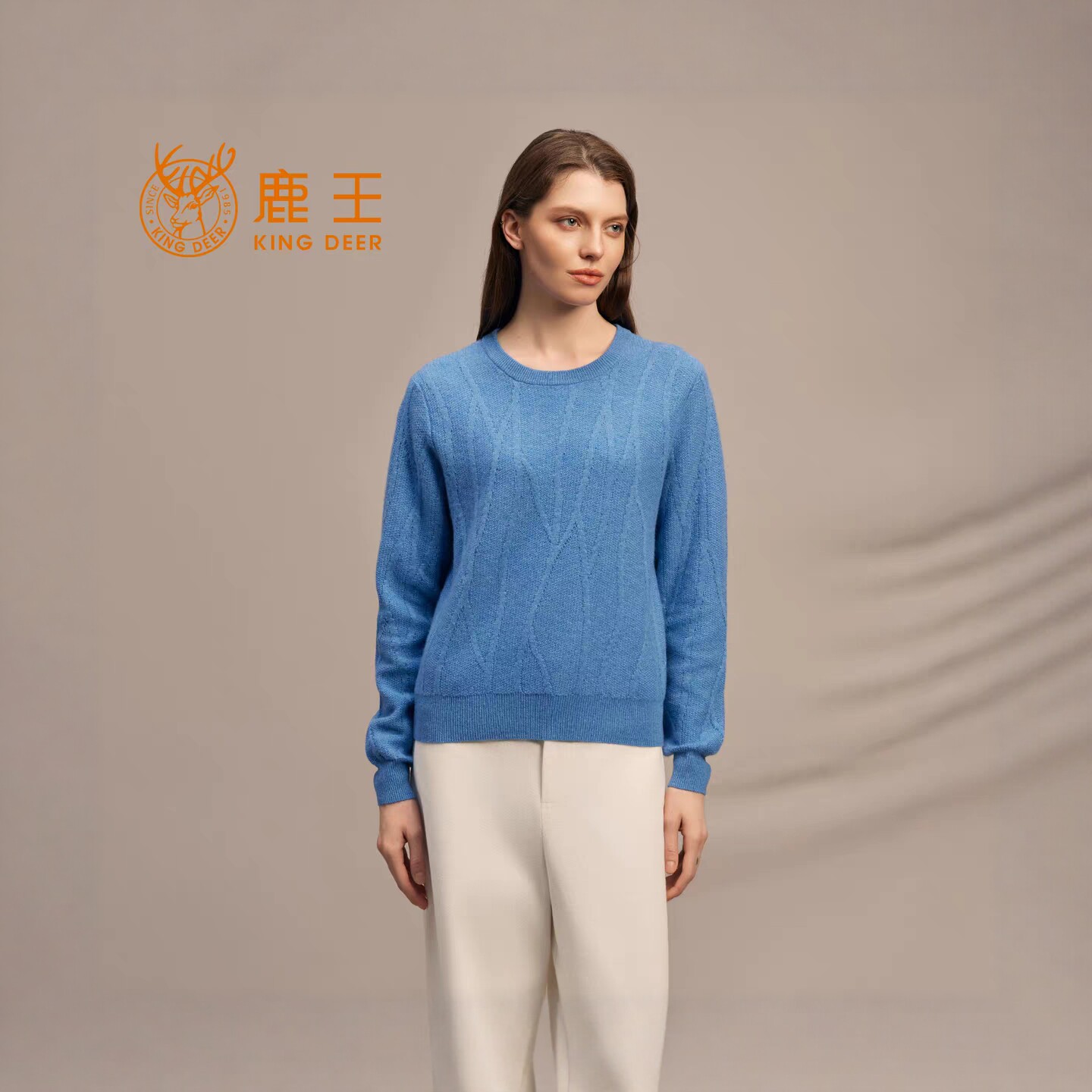 鹿王女圆领长袖保暖山羊绒衫