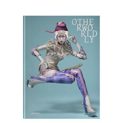 【现货】[Gestalten出版]Otherworldly，超凡脱俗:前卫的时尚和风格 亚历山大·麦昆等设计师 英文时尚生活摄影
