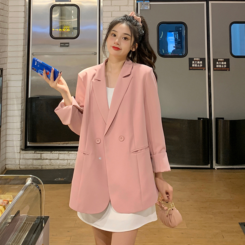 Real shot casual yellow suit jacket with high waist and slim A-line suspender skirt