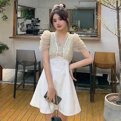 French apricot V-neck polka dot dress with mesh stitching pleated skirt