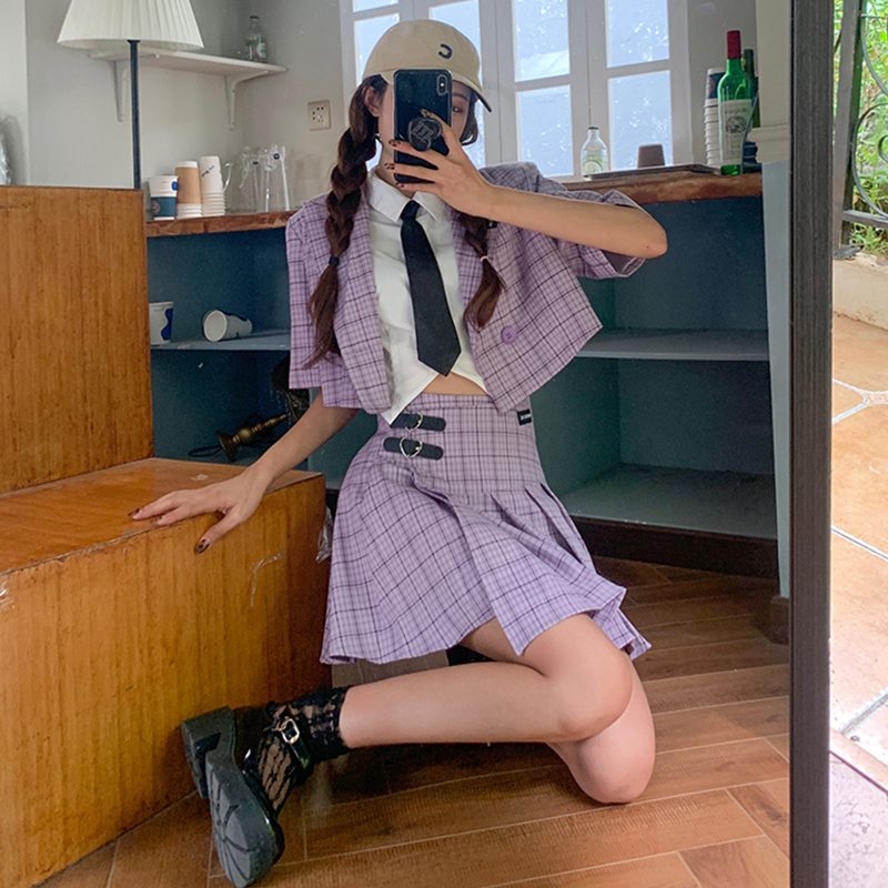 Real shot purple lattice short small suit coat irregular pleated skirt White Sleeveless Shirt