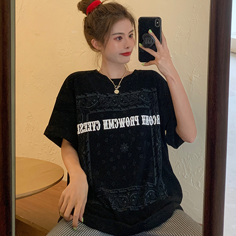 Cashew flower crew neck short sleeve T-shirt