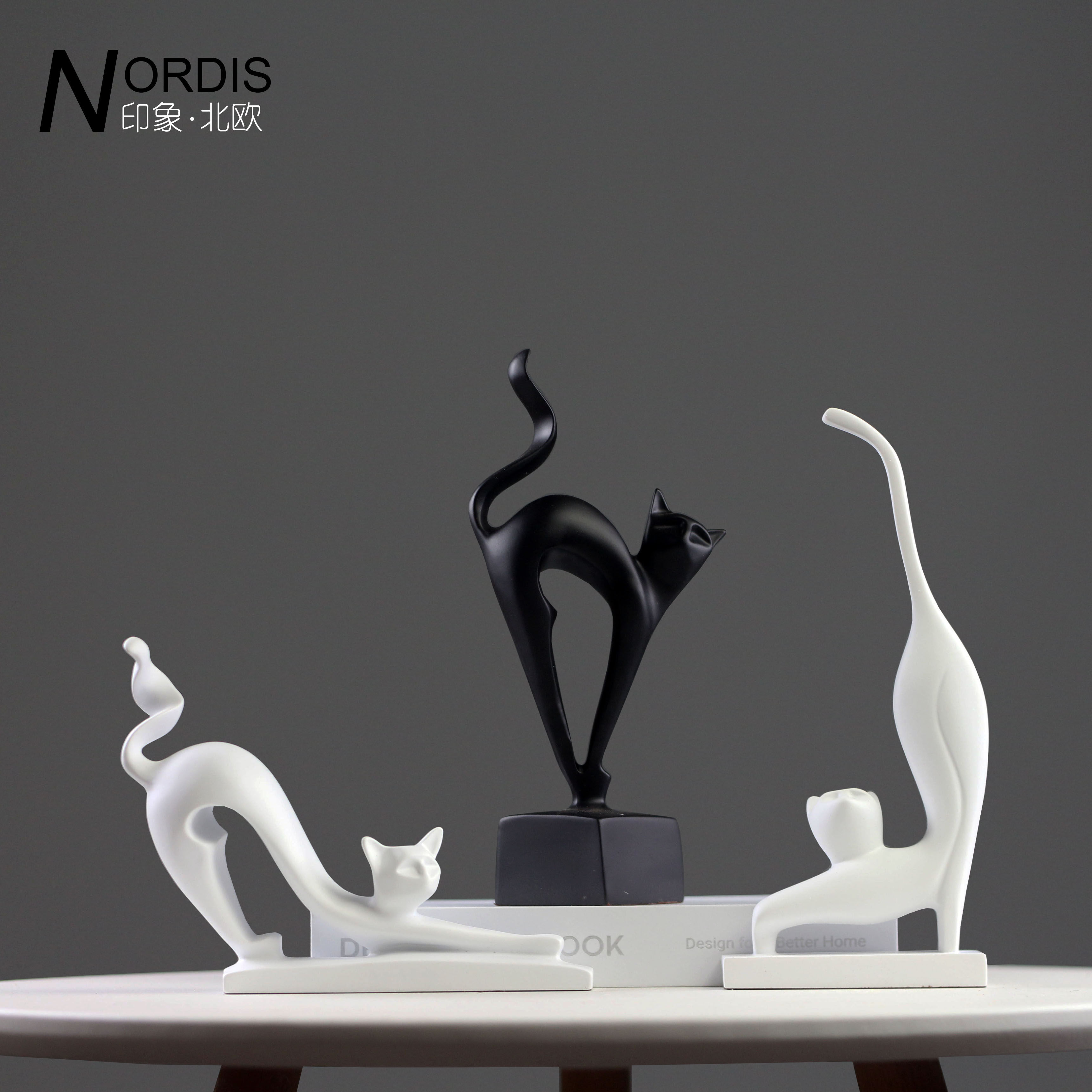 北欧现代家居饰品黑白猫摆件客厅电视柜酒柜展示柜橱窗工艺品摆设