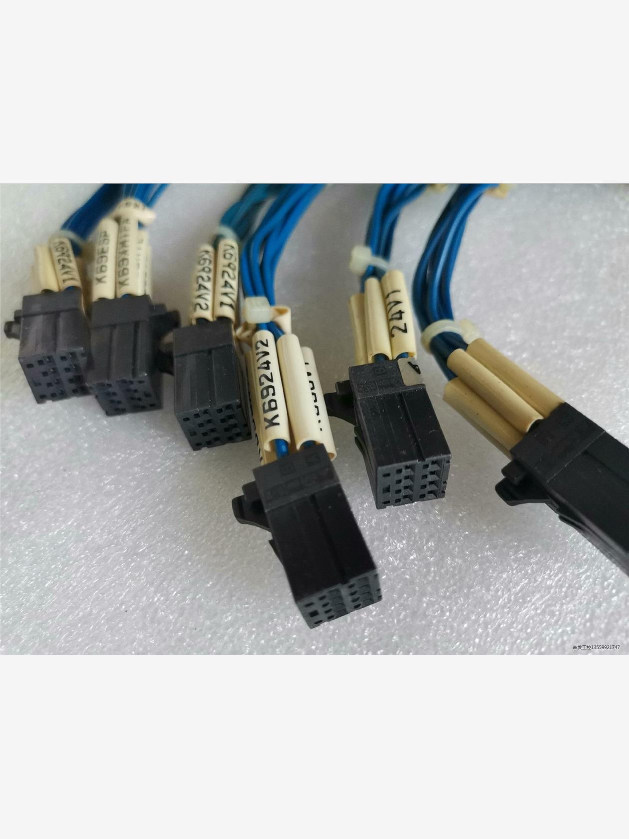 原装正品连接线[比心][比心]CXA2A-CXA2B  8孔