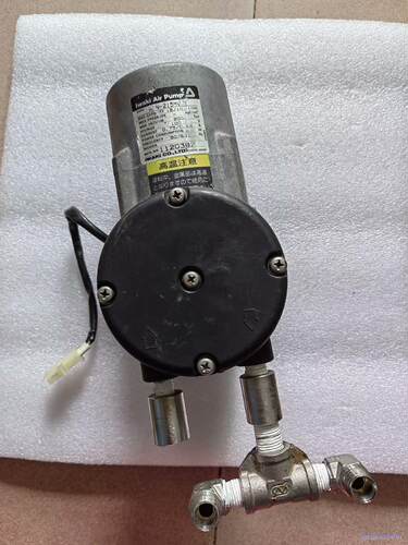 出；日本进口Iwaki易威奇APN-215MV-E4隔膜泵，议价商品