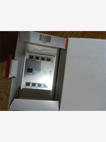 倍福 CU1128-0000