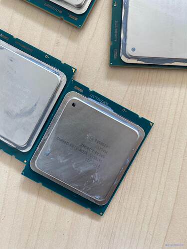 CPU E5-2660 V2。有8个。80一个 功能正常使用议价商品
