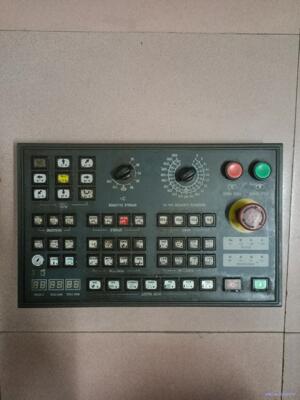 出:赛扬加工中心，控制面板，具体参数看标签，有懂行需议价商品