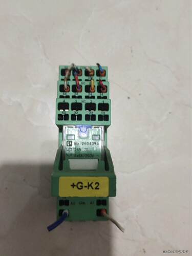 原装菲尼克斯继电器2833589 2834096 实物拍摄