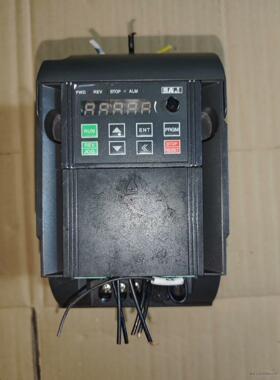 三晶1.5KW变频器S310-2S1R5G