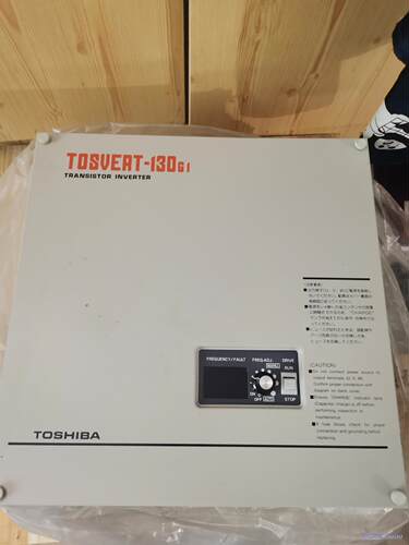 闲置全新一台日本东芝VT130G1-2110B0变频器，实物议价商品