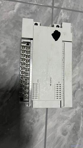 FX5-32ER/ES，三菱plc扩展模块。成色如图，功能包议价商品