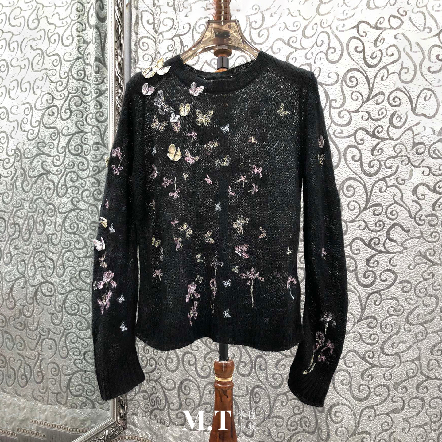 米兰小镇南油高版本欧货优雅时尚立体彩色小蝴蝶镂空透视上衣K20