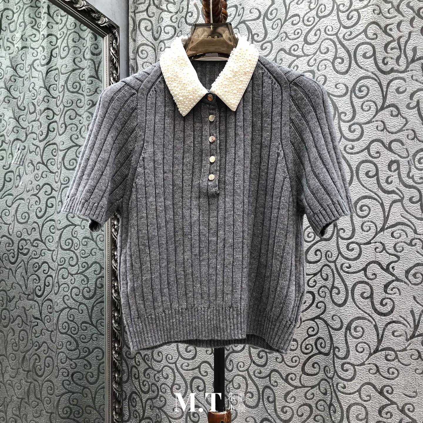 米兰小镇南油高版本欧货名媛珍珠翻领软糯坑条短袖针织小开衫A16,女装/女士精品,毛针织衫,淘宝优惠券,粉丝福利购,淘宝优惠卷