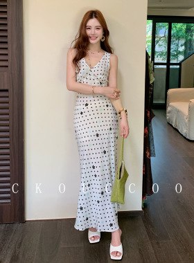 荣太浮光花语白色碎花斜裁桑蚕丝真丝吊带连衣裙V领夏日清新长裙