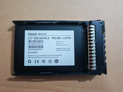 鹏钛PetalIO P6118Z 1.92T SAS 2.5寸固态硬盘