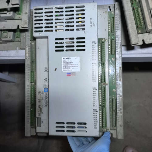 6AT1131-5DB20-0AA0 控制器 实物