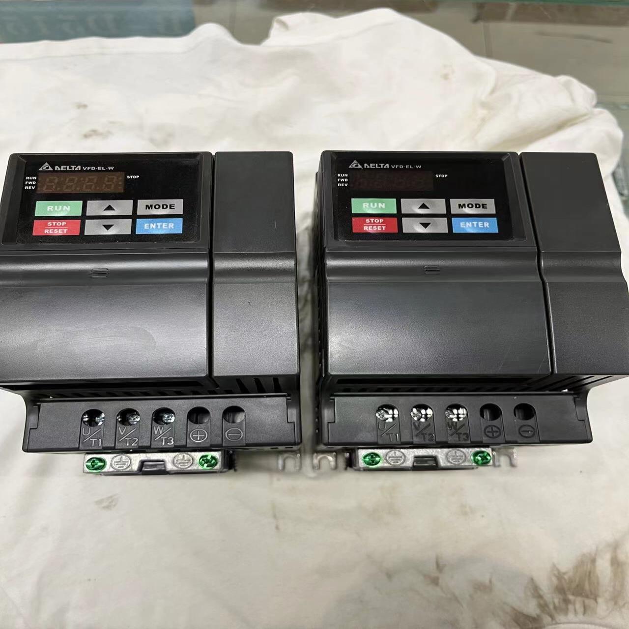台达变频器VFD015EL21W功率15kw电压单项220